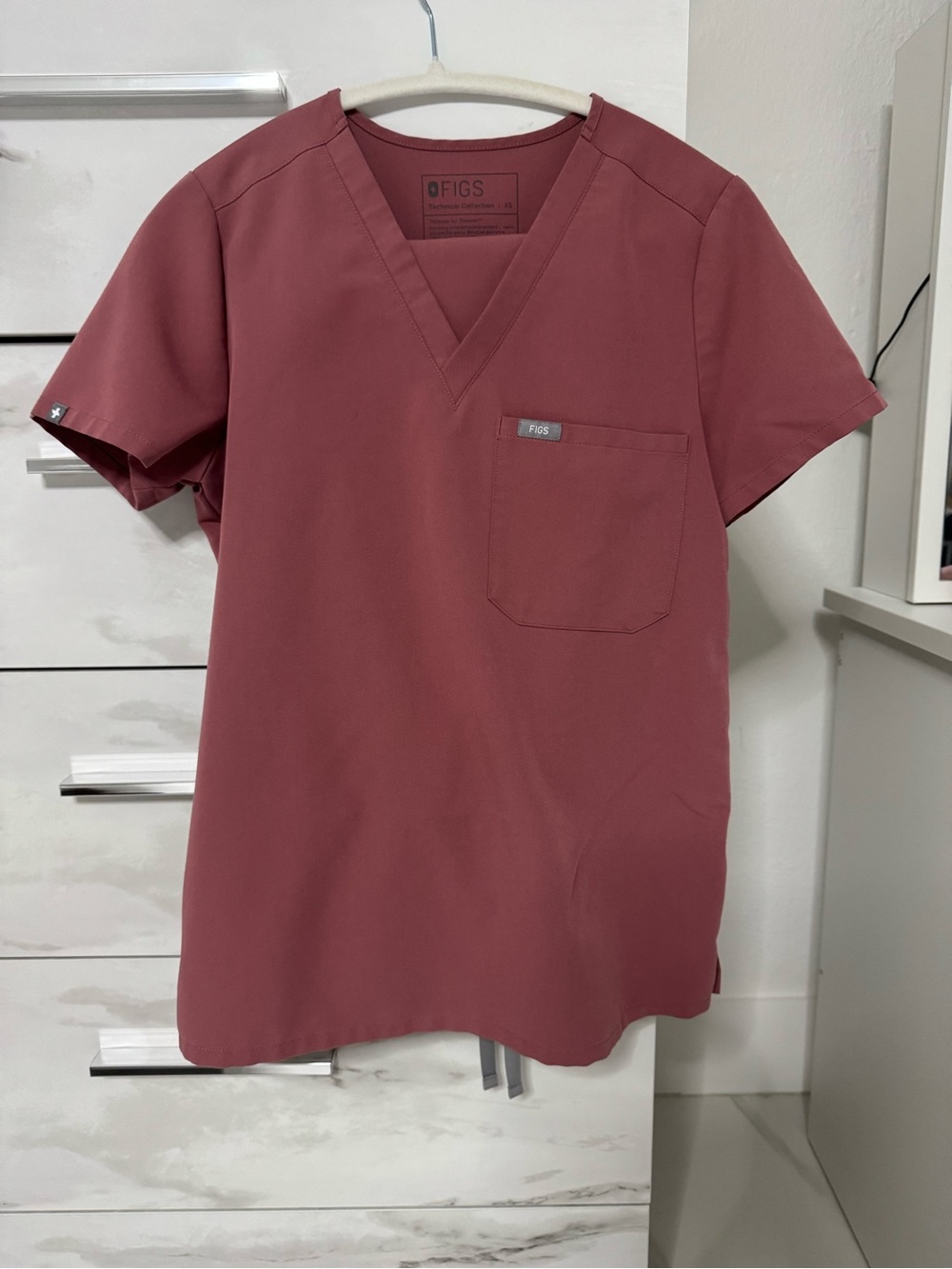 Figs Women's V-Neck Scrub Top in Rosewood